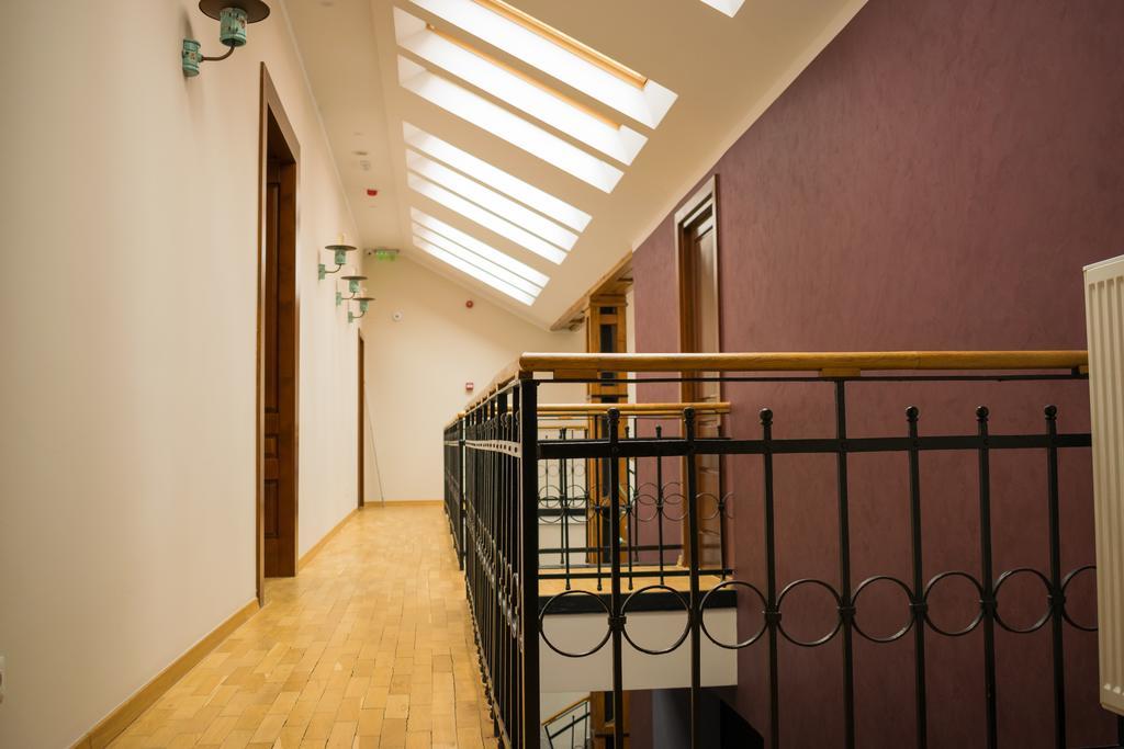 Antler Boutique Hotel Brasov Ngoại thất bức ảnh