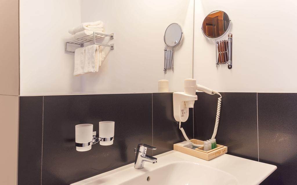 Antler Boutique Hotel Brasov Ngoại thất bức ảnh