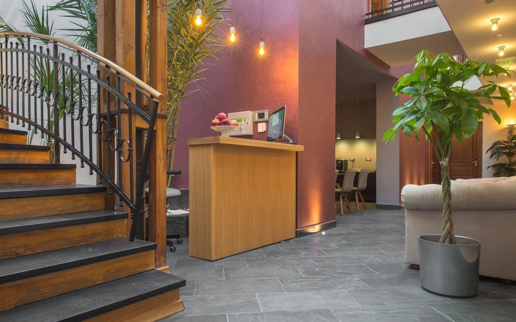 Antler Boutique Hotel Brasov Ngoại thất bức ảnh